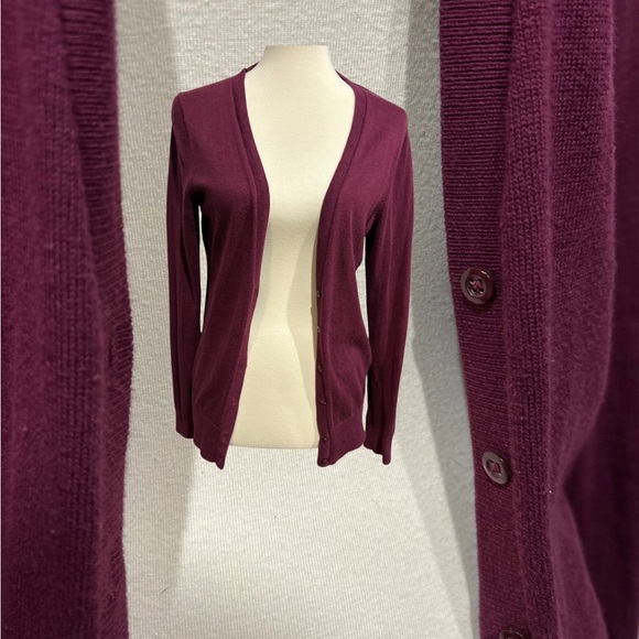 Cardigan - Picture 1 of 5